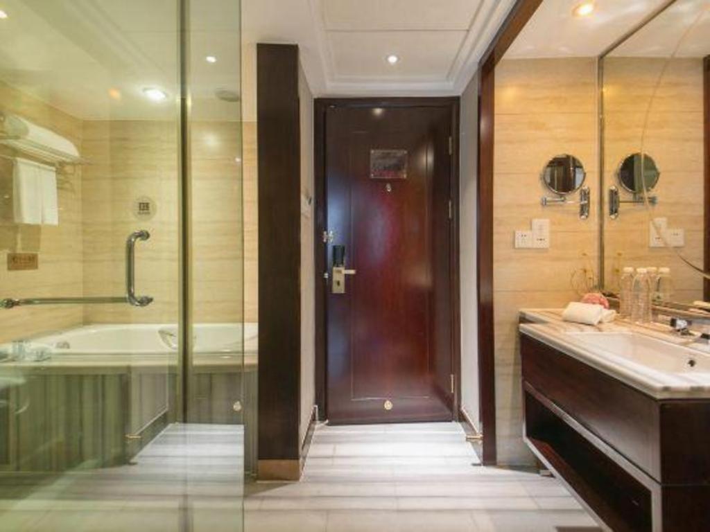 Maison New Century Hotel Ningbo Exterior photo